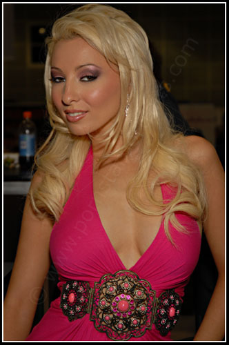 Yasmin Taylor at Erotica LA 2006