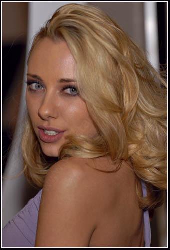 Tiana Lynn at 2007 AEE for Elegant Angel