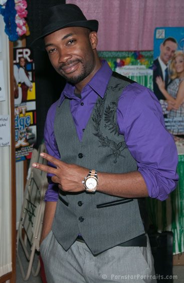 Tee Reel at eXXXotica Los Angeles