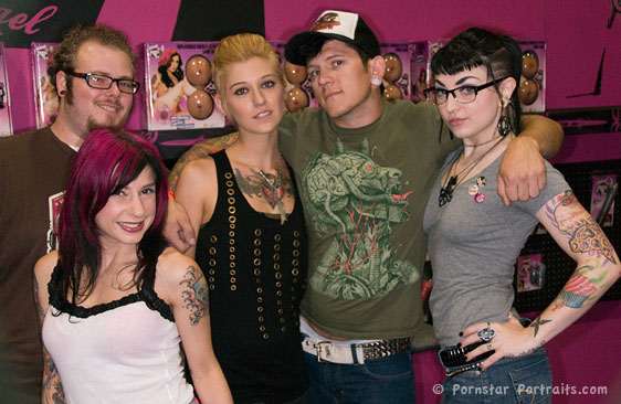 Joanna Angel, Kleio, Draven Star at eXXXotica Los Angeles