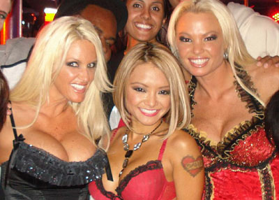 Rhyse and Rhylee Richards with Tila Tequila PR Shot