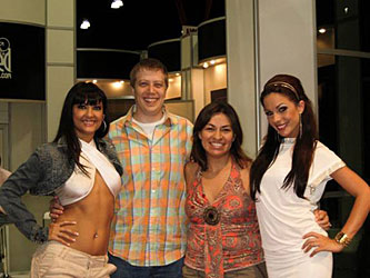 The winners of Wicked’s “Win a Night Out with the Wicked Girls” sweepstakes Derek and Debbie had a great time with Carmen Hart and Kirsten Price at Erotica LA