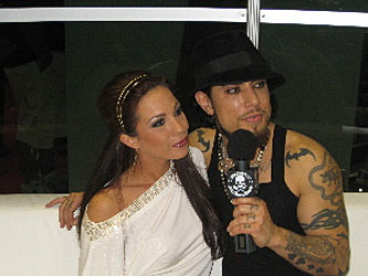 Kirsten and Dave Navarro check out the show